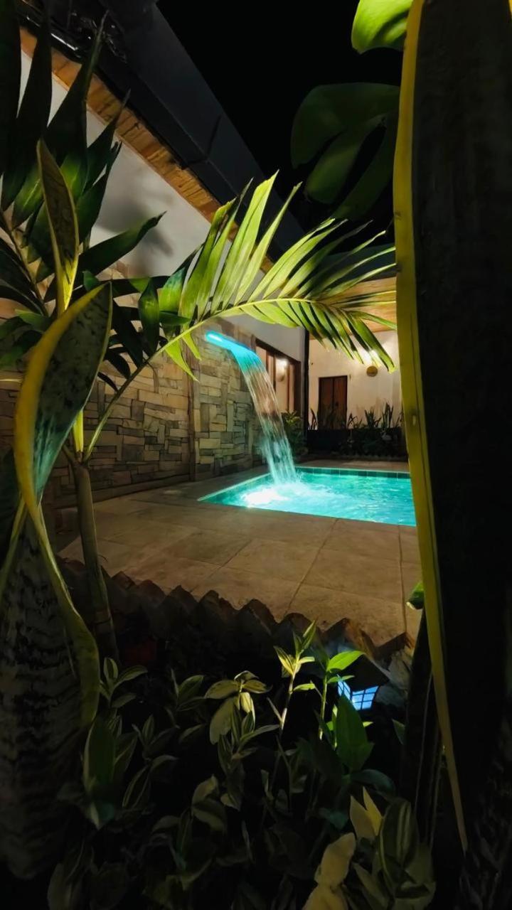 Hotel Alcazar Real Utica Exteriér fotografie